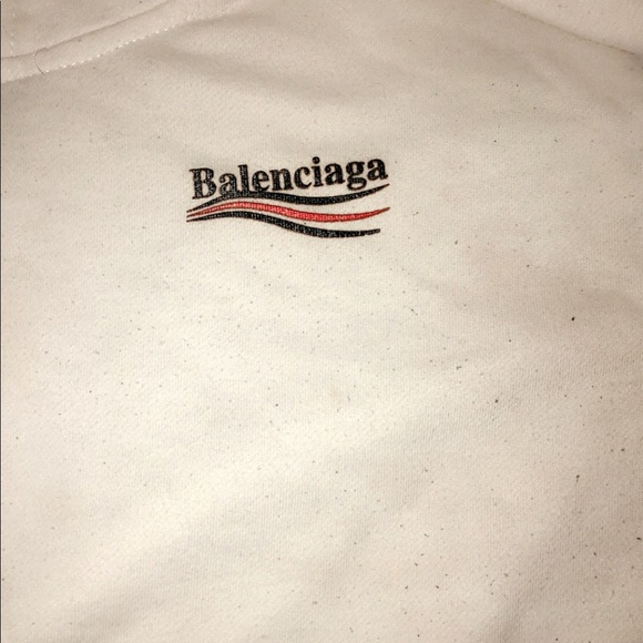 Sweatshirt - Picture 2 of 3